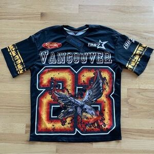 ROMWE MENS Athletic Graphic Vancouver 23 T-shirt XS NWT